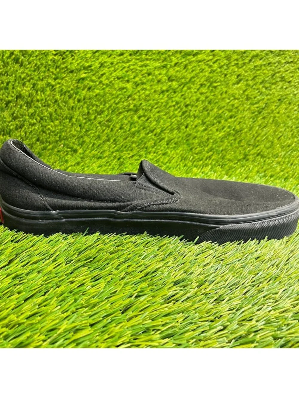 Vans Classic Slip-On Womens Size 9 Mens 7.5 Black Athletic Skate Shoes Sneakers